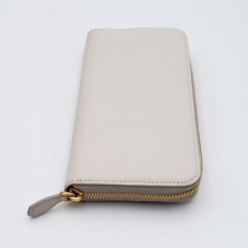 100% Authentic PRADA Saffiano Ribbon Leather Zippy Wallet